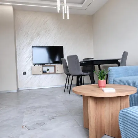 Mir Cozy Апартаменти Варна