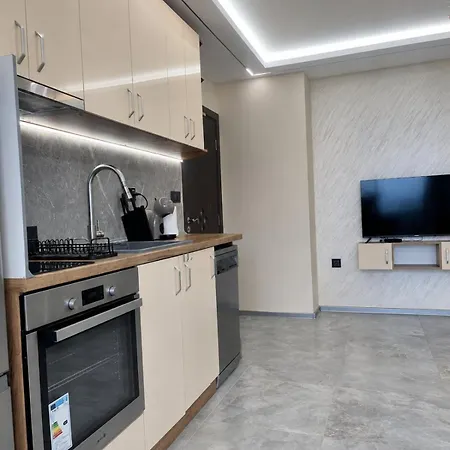 Mir Cozy Апартаменти Варна