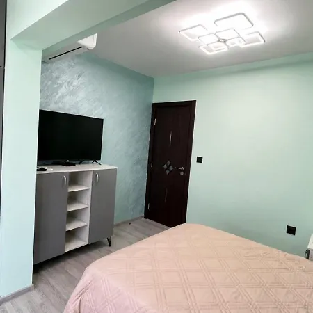 Апартаменти Mir Cozy